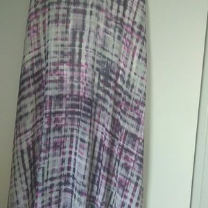 A like silk flare out skirt long with a split on